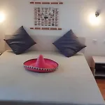 Pearl Apartment *