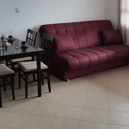 Pearl Apartament *