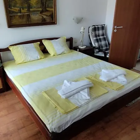 Pearl Szozopol